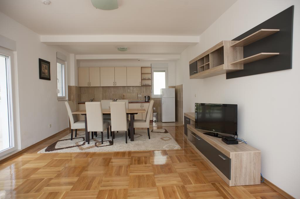 Petrovac Apartments Villa Simonovic מראה חיצוני תמונה