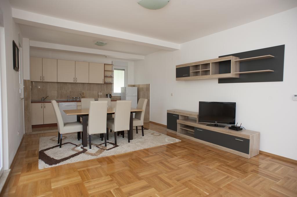 Petrovac Apartments Villa Simonovic מראה חיצוני תמונה