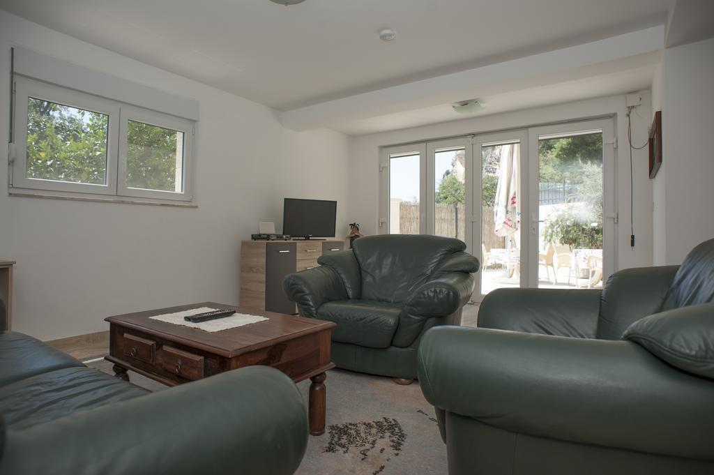 Petrovac Apartments Villa Simonovic מראה חיצוני תמונה
