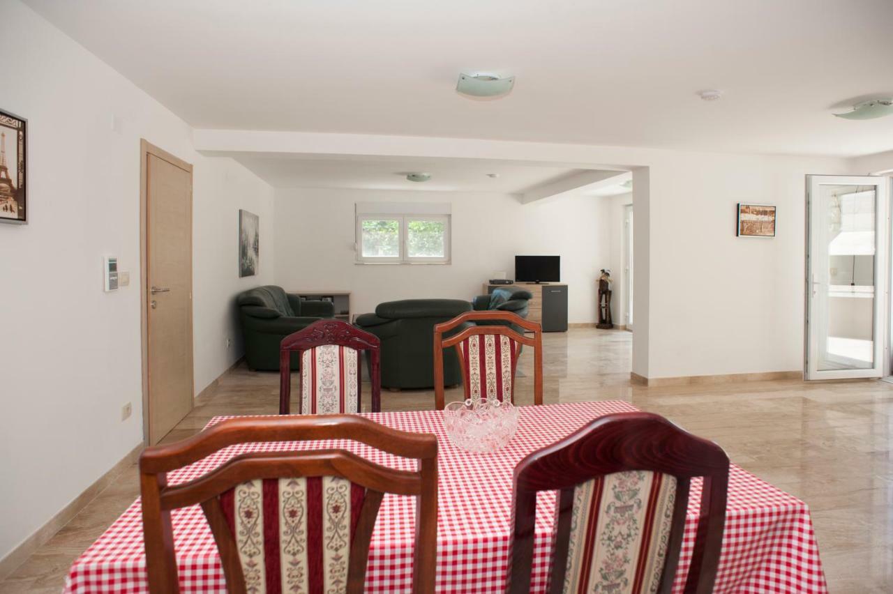 Petrovac Apartments Villa Simonovic מראה חיצוני תמונה